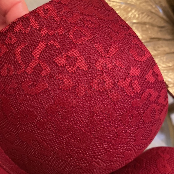 Pink Victoria's Secret leopard bra - Picture 2 of 7